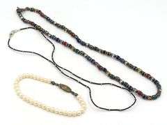 Group lot of mixed jewelry