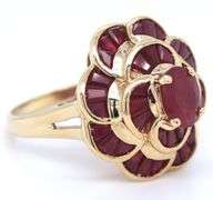 10kt Yellow gold Ruby cluster flower ring