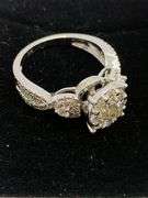 ILLUSION OF SPLENDOR: 1.5 CTW DIAMOND RING IN 14K WHITE GOLD