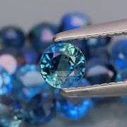 Heated only! 4.80ct blue sapphire set
