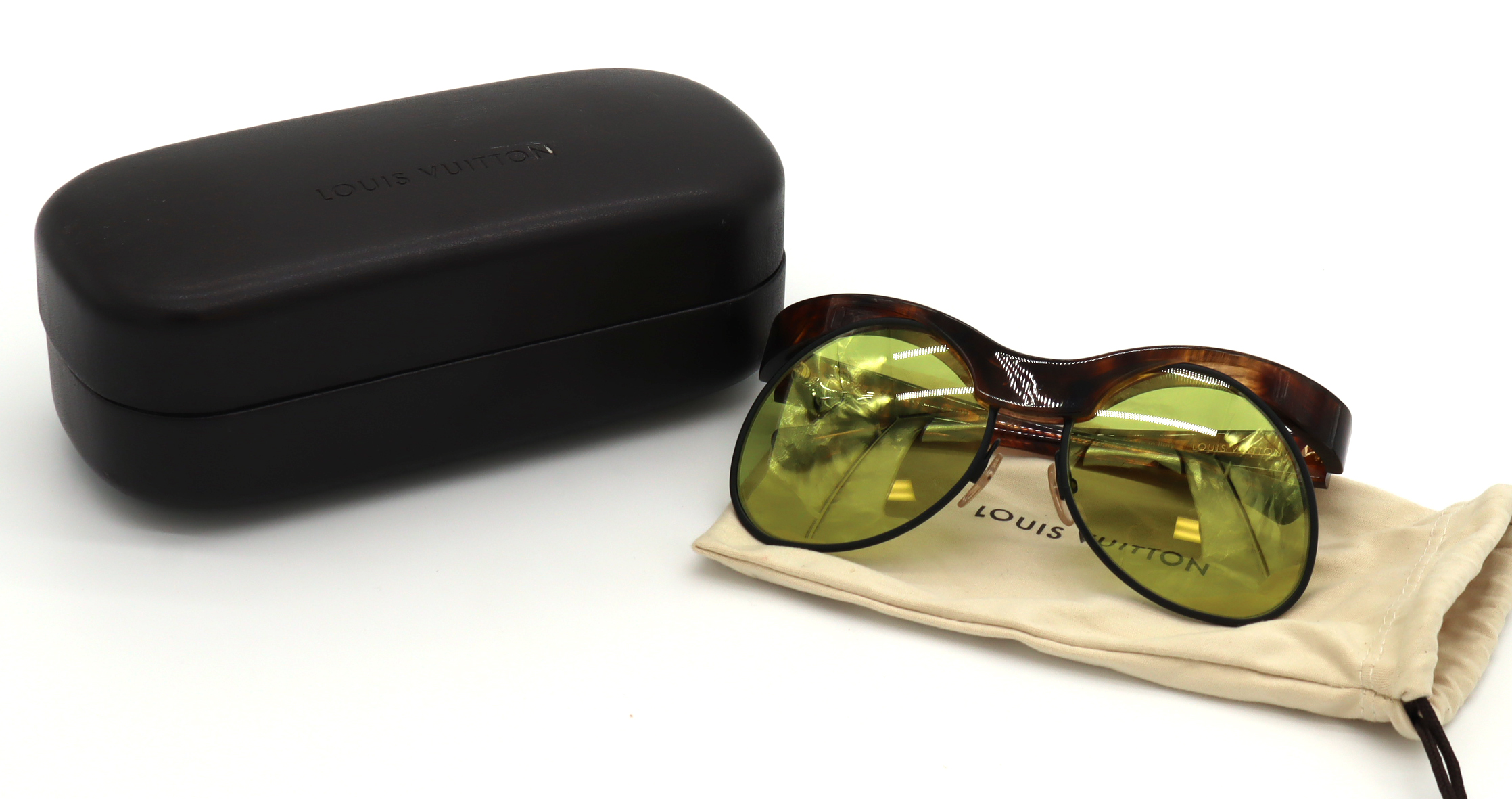 Louis Vuitton Natalia limited edition green lens sunglasses Louis Vuitton Natalia limited Edition Green Lens Sunglasses  main image 2