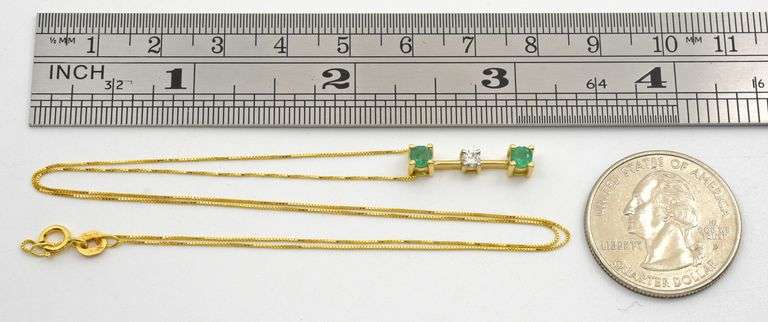 Nice 14KYG Emerald & Dia. Pendant on Necklace