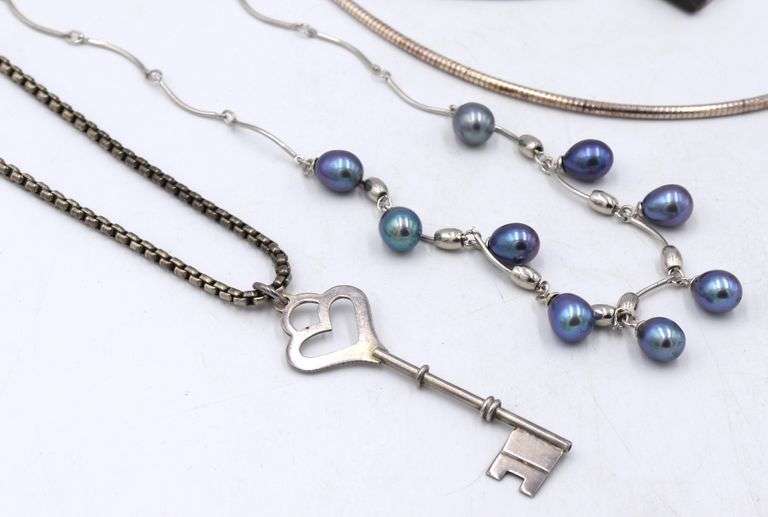 Group lot of vintage 925 sterling silver jewelry