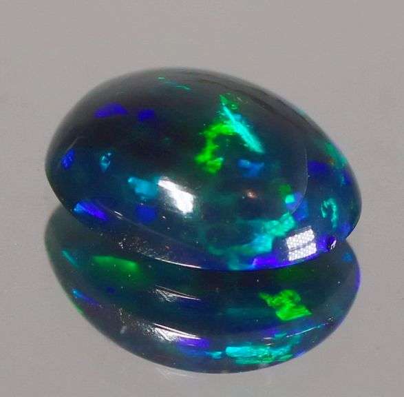 Magnificent 1.24ct blue and green flashing Black Opal