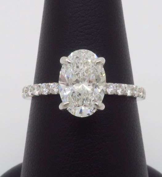 Hidden Halo IGI Certified Diamond Ring