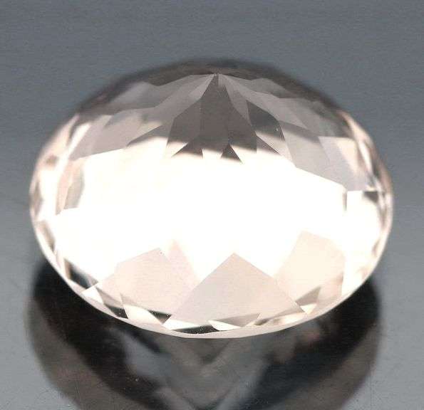 Untreated 12.13ct 14mm champagne Topaz