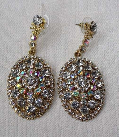 A Very Sexy Fashion Design Earrings