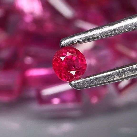 Premium 3.93ct 60 piece mixed cut Ruby set