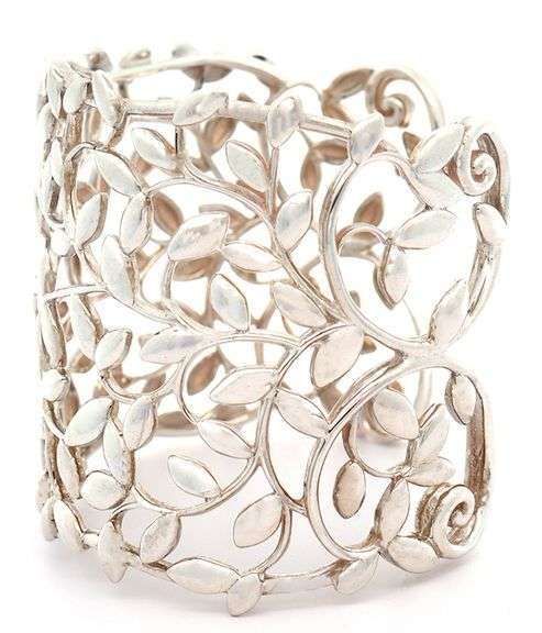 Tiffany & Co. Paloma Picasso Olive Leaf Cuff Bracelet in Sterling