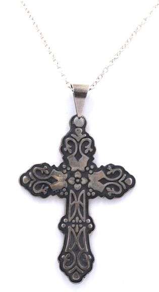 Vintage 925 sterling silver Mexico cross pendant on chain necklace