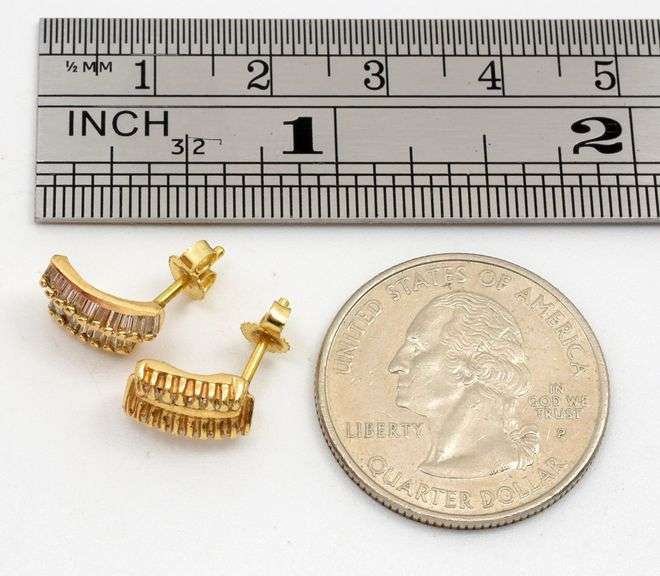 Lovely 114K YG Garnet Bracelet