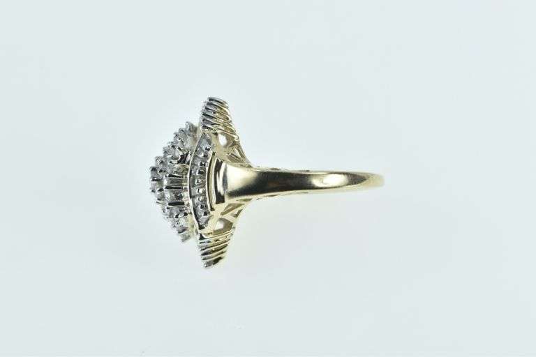 10K Yellow Gold 1.70 Ctw Baguette Halo Diamond Cluster Ring