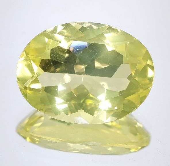 Beautiful 7.67ct light yellow Citrine