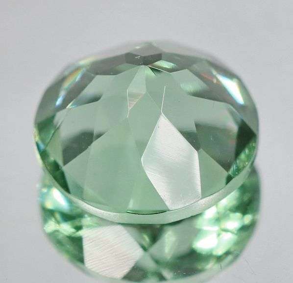 Very nice 4.29ct 11mm green Amethyst