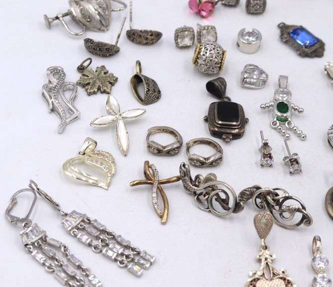 Group lot of Vintage 925 sterling silver mixed Jewelry