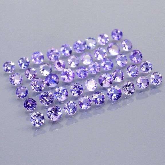 Stunning 3.28ct diamond cut Tanzanite set