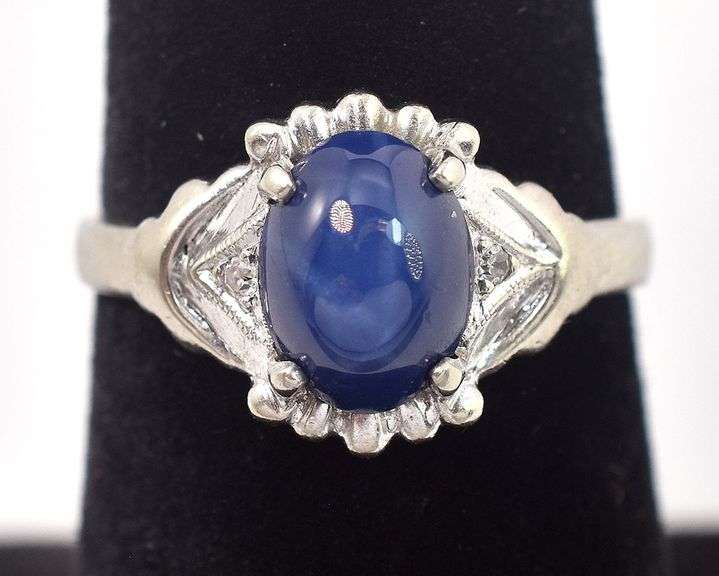 Dazzling 10K White Gold Star Sapphire and Diamond Ring