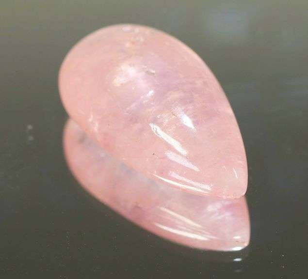 Elegant 24.55ct peach pink Morganite cabochon
