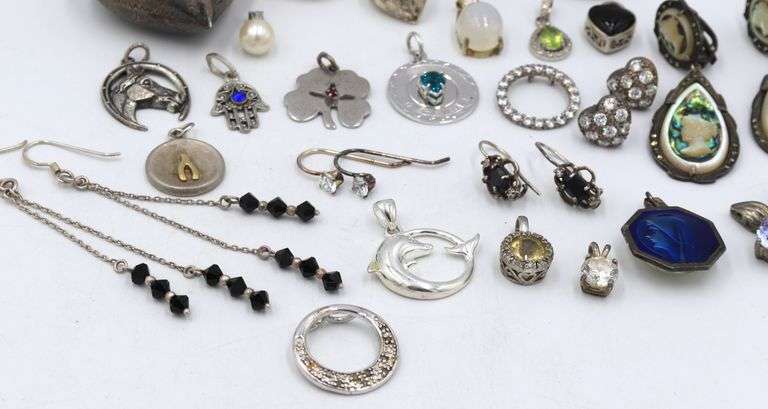 Group lot of Vintage 925 sterling silver mixed jewelry