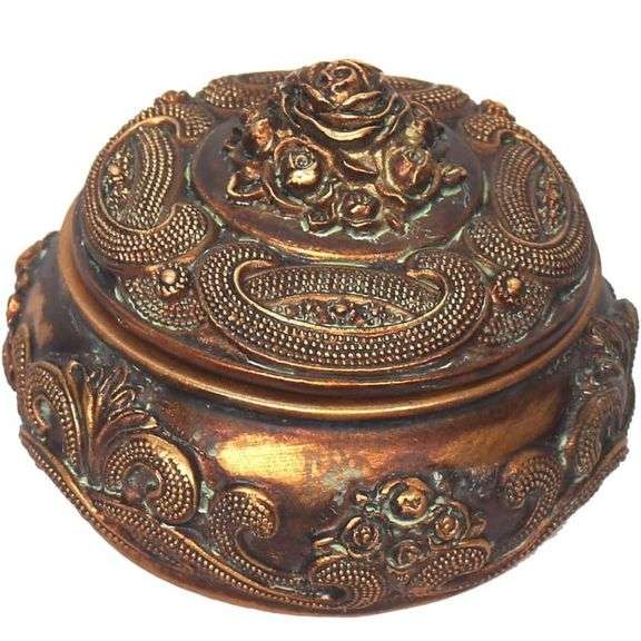 Art Nouveau Hand-Painted Vintage Rings Box