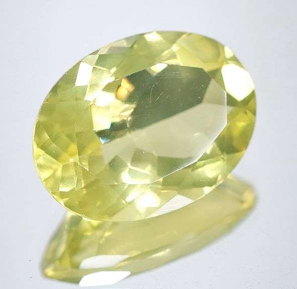 Beautiful 7.67ct light yellow Citrine