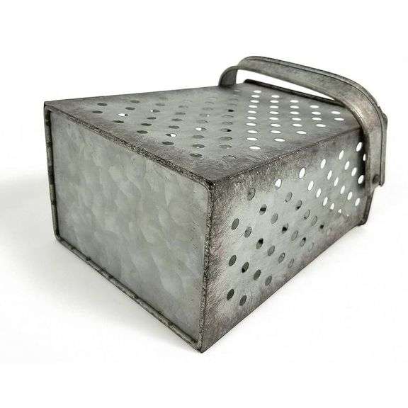 Vintage Galvanized Grater with Handle