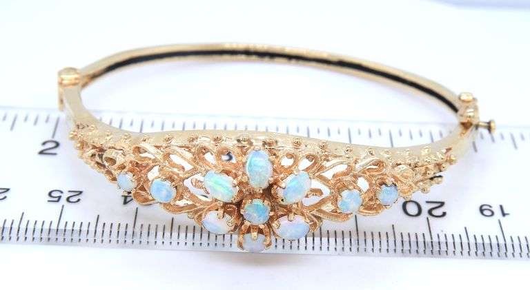 14kt Yellow gold opal flower bangle bracelet