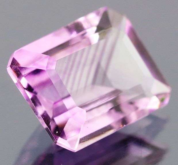 Glorious 2.80ct emerald cut Amethyst