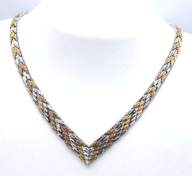 Vintage 925 sterling silver two tone V shaped mesh necklace