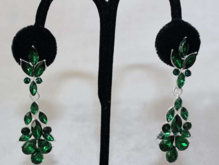 Emerald Color of Fashion Jewelry Earrings