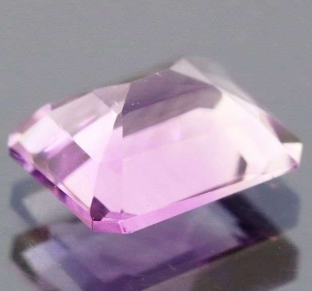 Glorious 2.80ct emerald cut Amethyst
