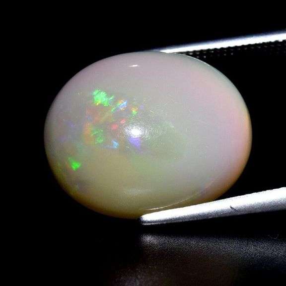Ravishing 6.15ct snow white Welo Opal
