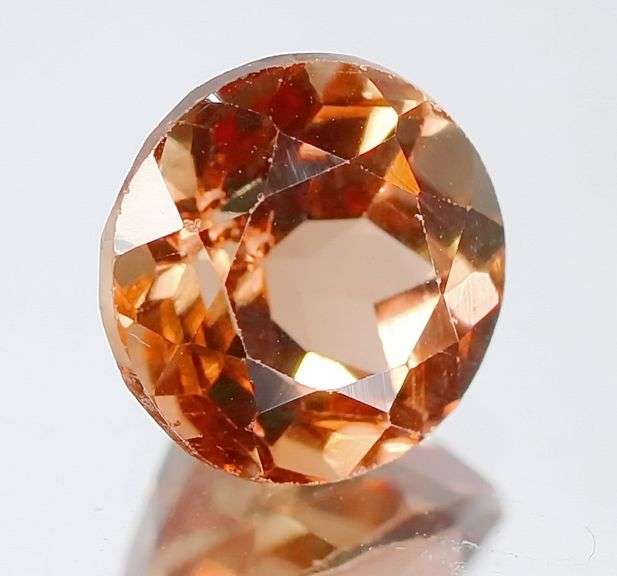 Bright and glittering! VS clarity 2.01ct Imperial Topaz solitaire!