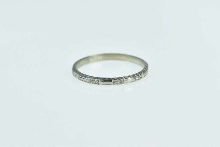 18K White Gold 1940's 1.9mm Blossom Pattern Wedding Band Ring