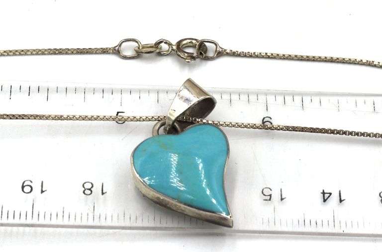 Group lot of Vintage 925 sterling silver necklaces
