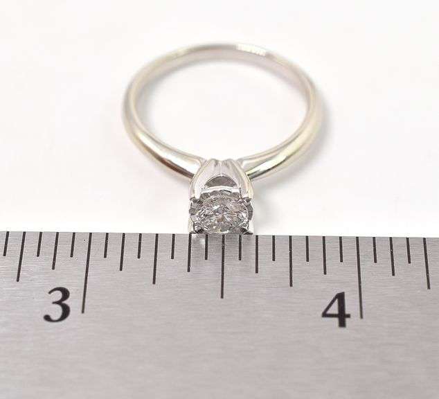 Pretty 10K White Gold Approx. 0.45CTS Solitaire Diamond Ring