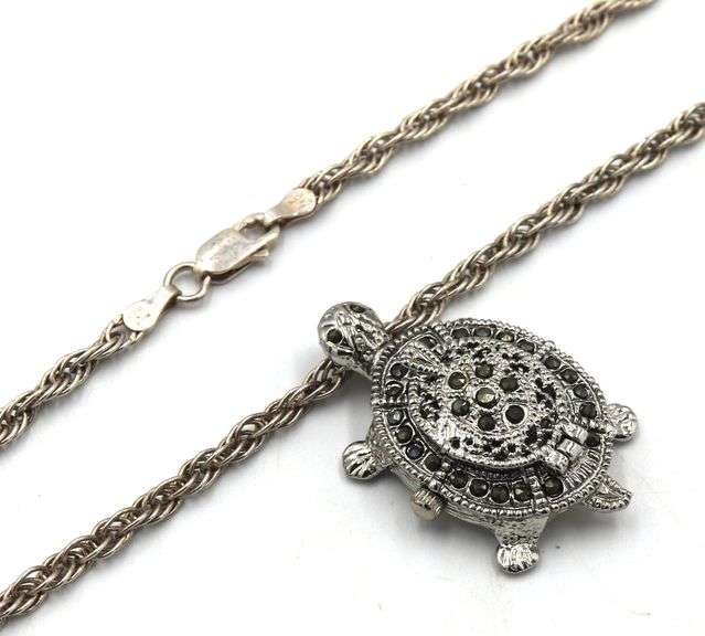 Vintage 925 sterling silver Turtle watch on Italian Rope chain necklace