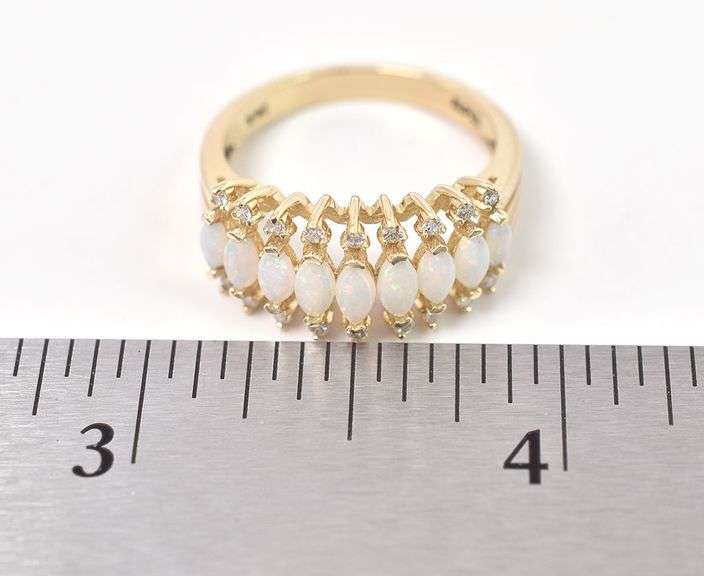 Gorgeous 14K Yellow Gold Opal and Diamond Gemstone Ring