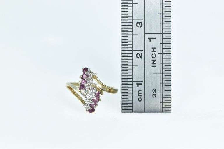 10K Yellow Gold Ruby Diamond Vintage Zig Zag Cluster Ring