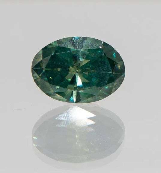 Rare 5.4 Ct Emerald Green VVs1 Fire Moissanite Solitaire