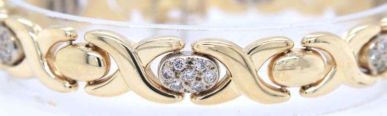 14kt Yellow gold Pave diamond XO bracelet