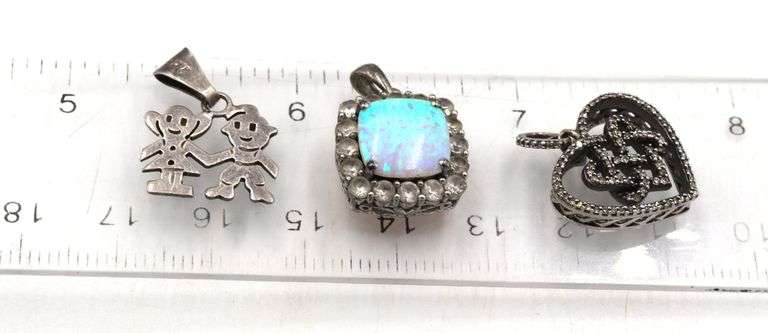 Group lot of Vintage 925 sterling silver Pendants