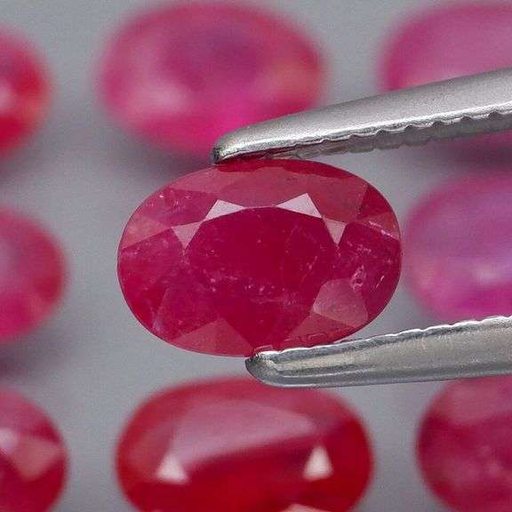 Fantastic 4.44ct HEATED ONLY Burmese Ruby set