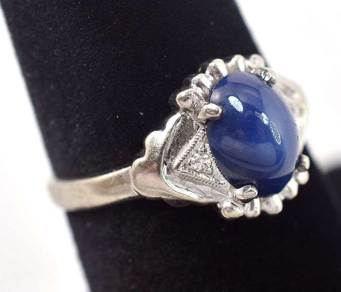 Dazzling 10K White Gold Star Sapphire and Diamond Ring