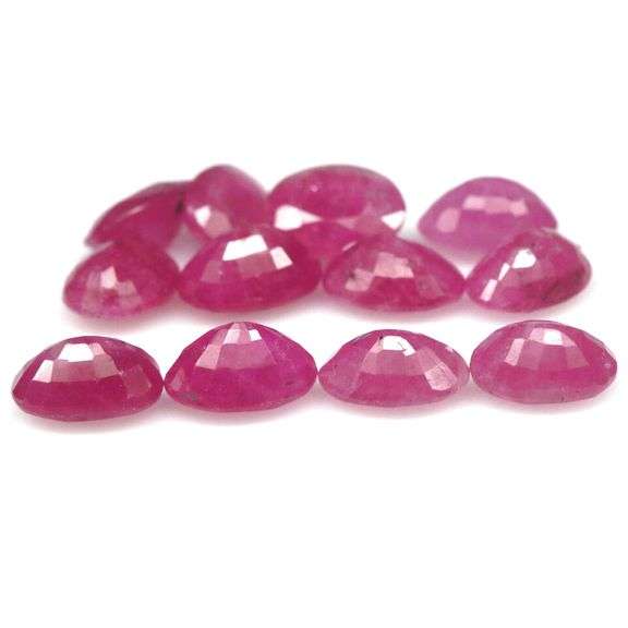 Vivid 12.65ct reddish pink Ruby set from Madagascar