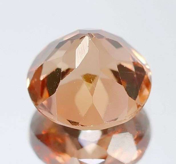 Bright and glittering! VS clarity 2.01ct Imperial Topaz solitaire!