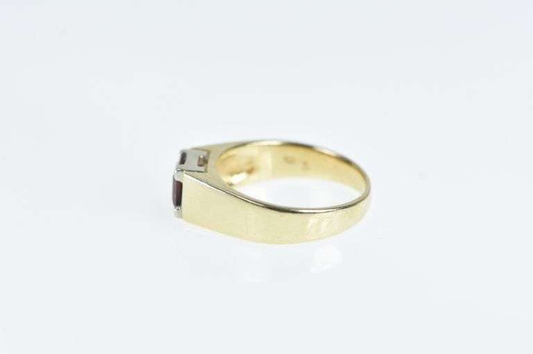14K Yellow Gold Princess Garnet Solitaire Vintage Statement Ring