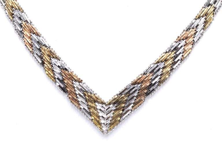 Vintage 925 sterling silver two tone V shaped mesh necklace