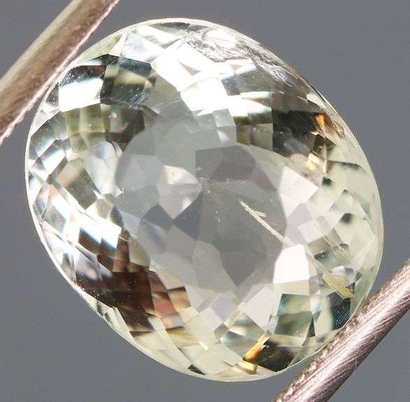 Dazzling 3.43ct oval cut white Beryl