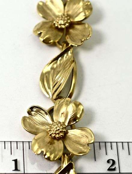 Lovely Vintage 14K Yellow Gold Dogwood Bracelet